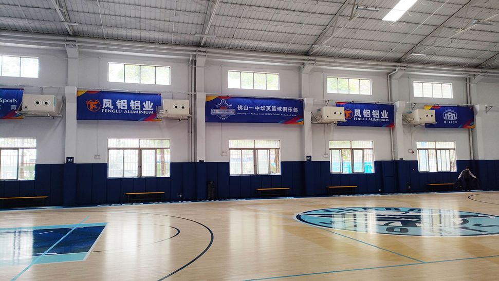 工業(yè)省電空調(diào) 籃球館降溫案例.jpg 工業(yè)省電空調(diào) 籃球館降溫案例.jpg