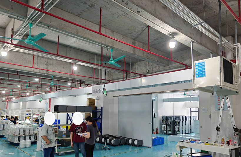 工業(yè)省電空調(diào)設備-臥式管道機型,工業(yè)車間崗位降溫.jpg 工業(yè)省電空調(diào)設備-臥式管道機型,工業(yè)車間崗位降溫.jpg